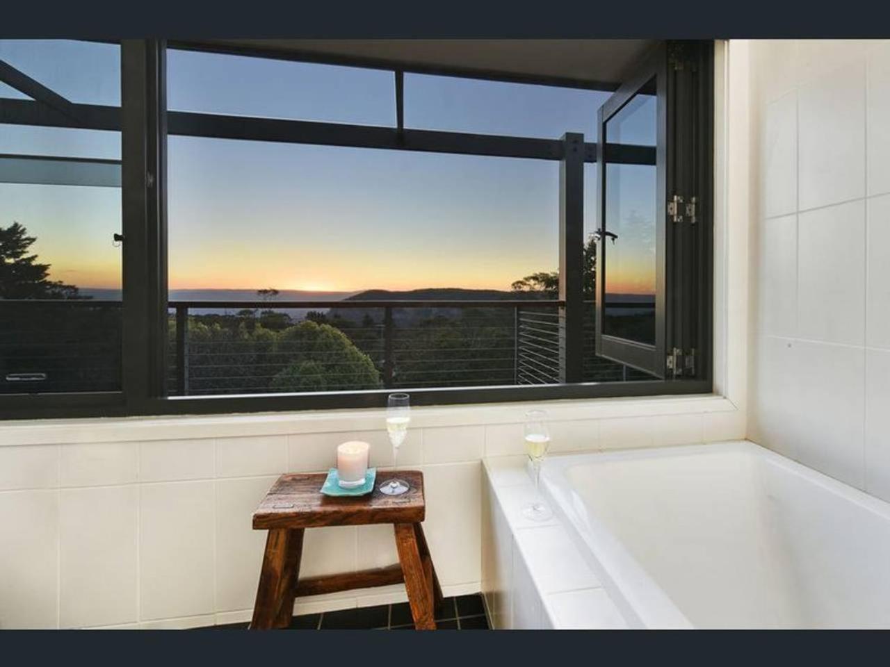 Narrow Neck Views - Peaceful 4 Bedroom Home With Stunning Views! Katoomba Luaran gambar